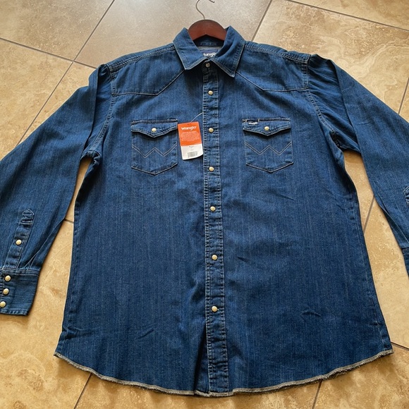 Wrangler NWT TALL Men's Long Sleeve Western Denim Workshirt - Picture 4 of 11